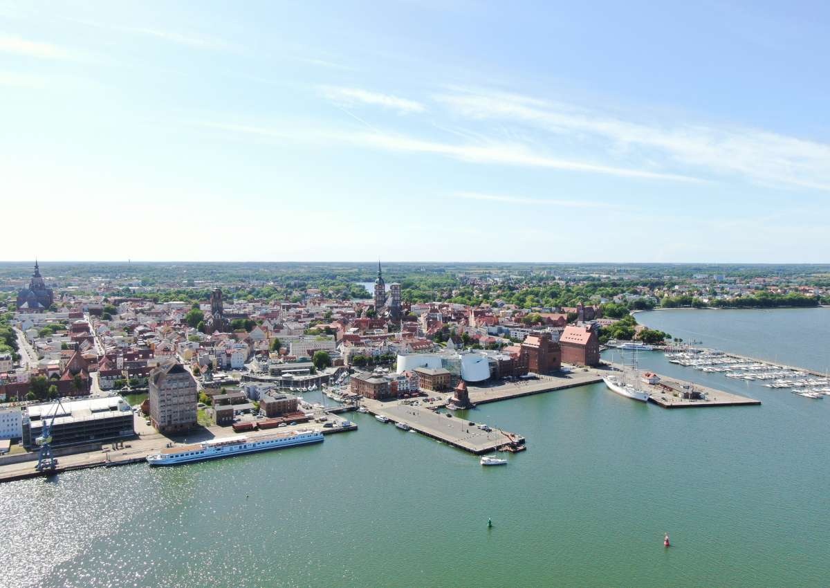 Stralsund Querkanal - Jachthaven in de buurt van Stralsund (Altstadt)