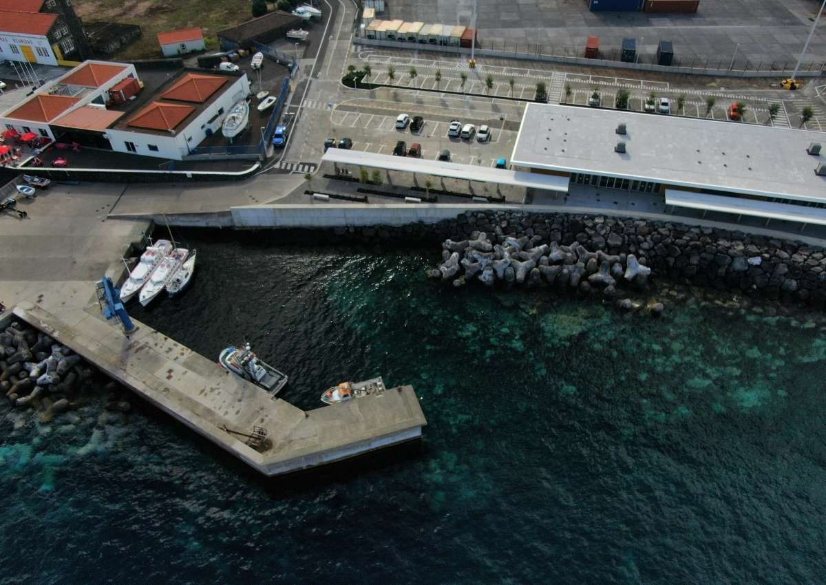 Caisson do Pico - Hafen bei São Roque do Pico