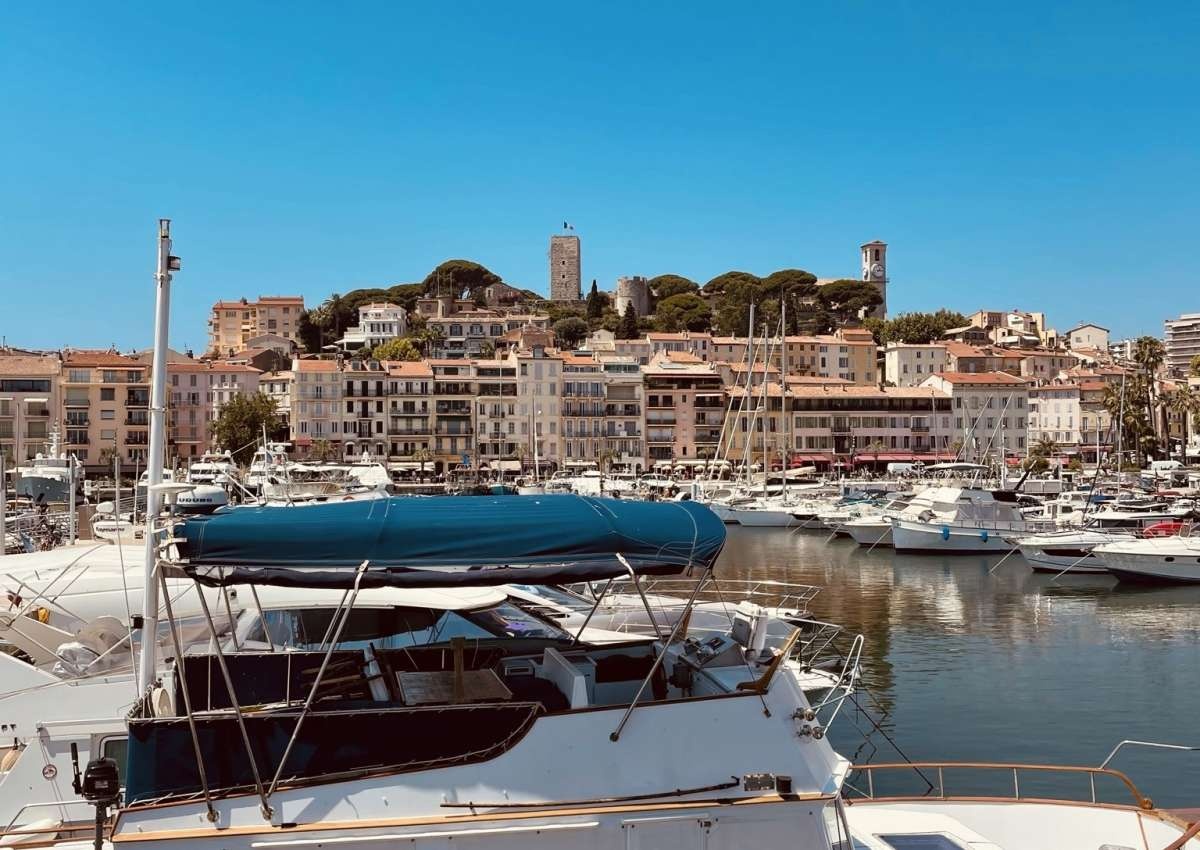 Le Vieux Port - Marina près de Cannes (Le Riou)