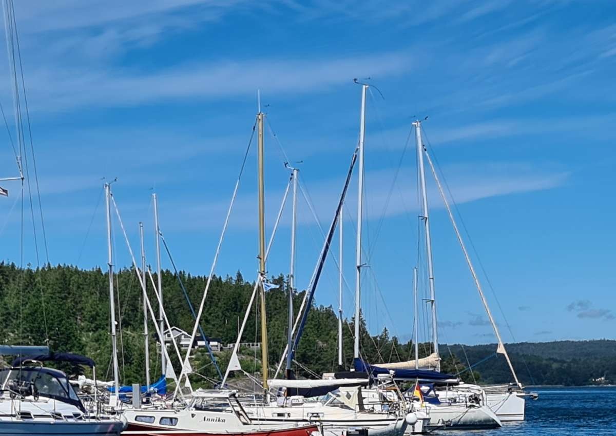 Askerön Brygga - Marina près de Stenungsund