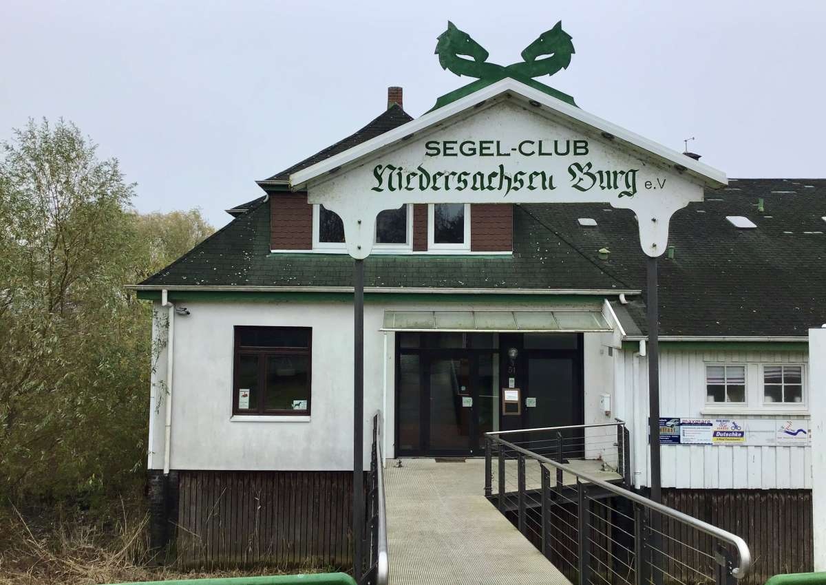 Lesum - Segel-Club Niedersachsen-Burg - Hafen bei Bremen (Burglesum)